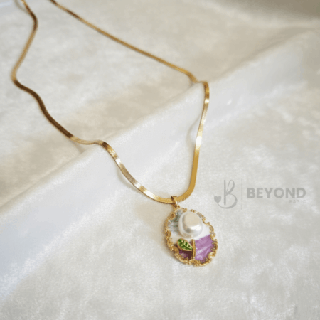 Artistic Tulip Necklace